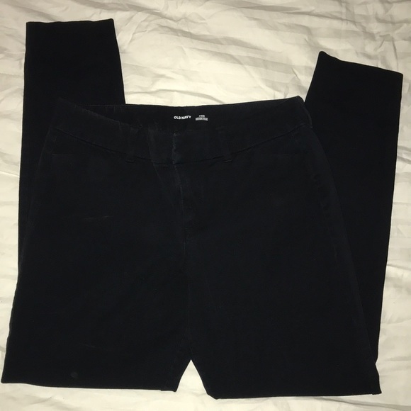 Old Navy Pants - 3 pairs of Old Navy Pixie pants. Size 6.